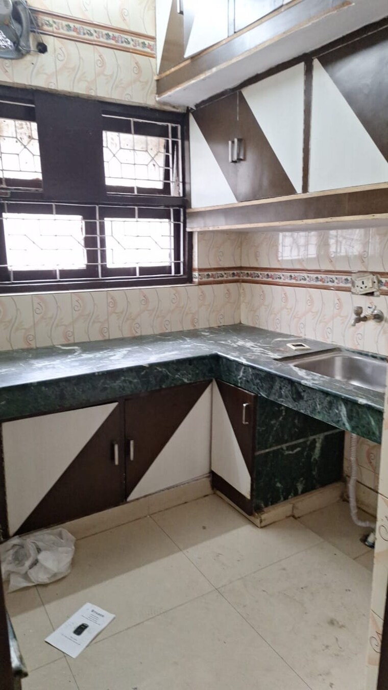 Kitchen, ip extension 2 Bedroom 1101 Sq.Ft. Apartment In Ip Extension Delhi 9542318