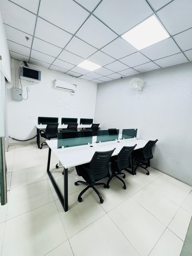 Office Space For Rent in Furnished Office Availabl