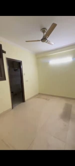 2.5 BHK Builder Floor For Rent in Laxmi Nagar