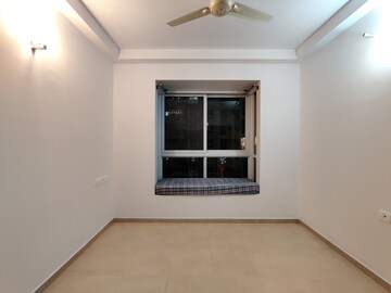 Room in 3 BHK Apartment at Bhartiya Nikoo Homes, Thanisandra Main Road – for Rent