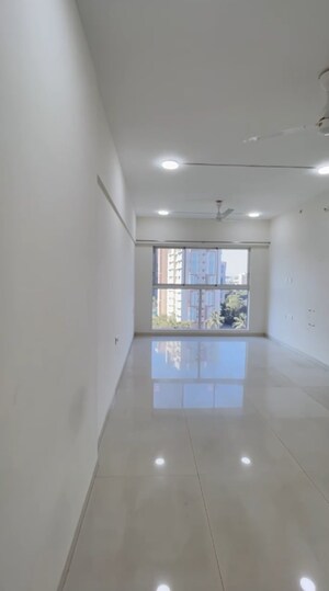 2.5 BHK Apartment For Sale in Wadhwa Dukes Horizon, Chembur