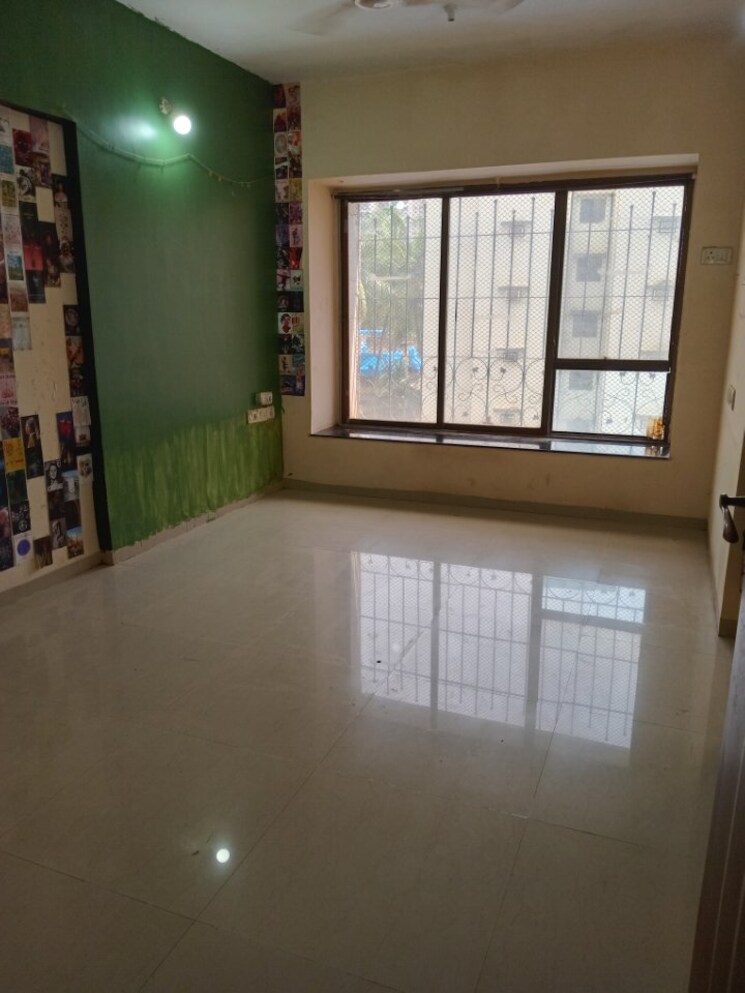 Room, sapphire-court 3 Bedroom 900 Sq.Ft. Apartment In Andheri West Mumbai 9542438
