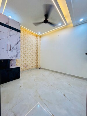 Room in 2 BHK Apartment at Godrej Oasis, Sector 88a – for Sale