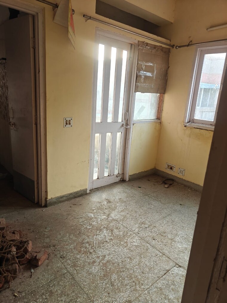 Room, patparganj 2 Bedroom 1101 Sq.Ft. Apartment In Patparganj Delhi 9542486