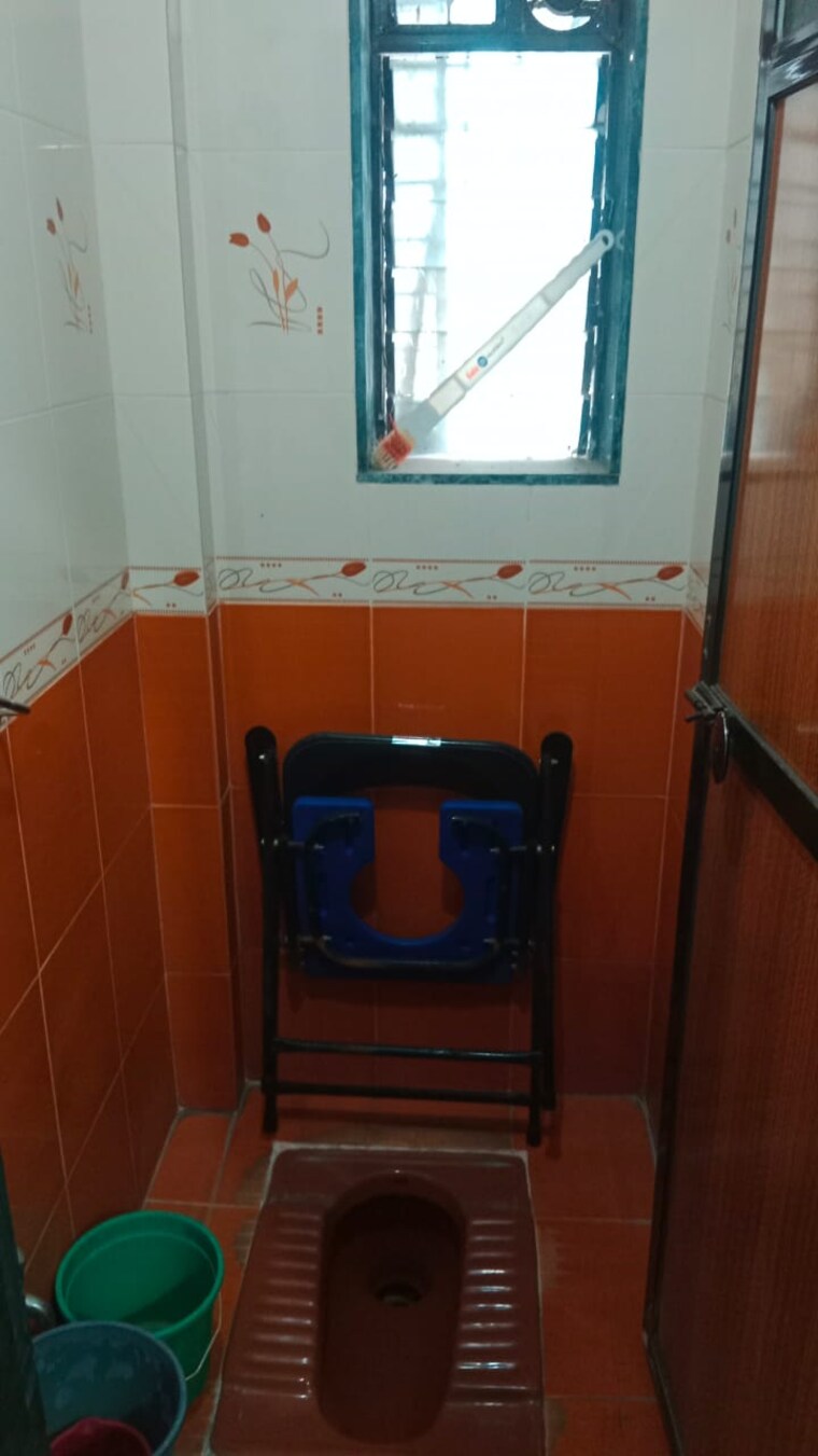 Bathroom, om-arcade-dadar-west 1 Bedroom 425 Sq.Ft. Apartment In Dadar West Mumbai 9542515