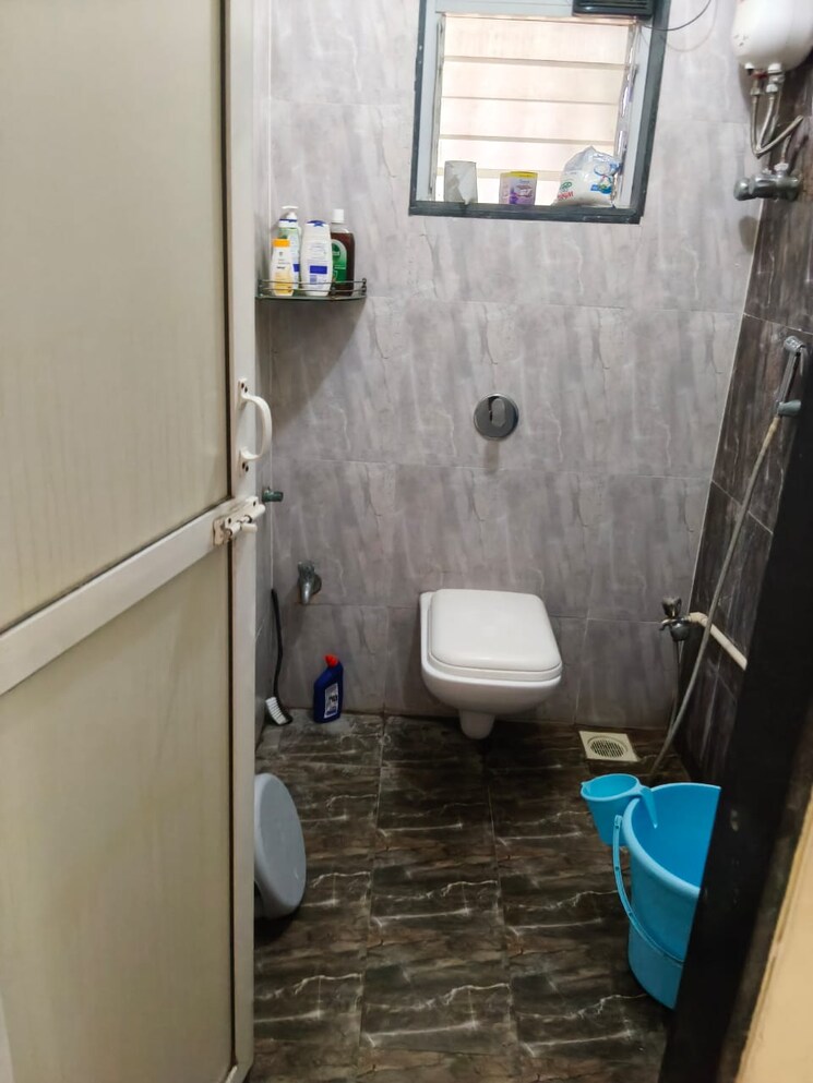 Bathroom, lotus-lotus-link-square 1 Bedroom 700 Sq.Ft. Apartment In Malad West Mumbai 9542511