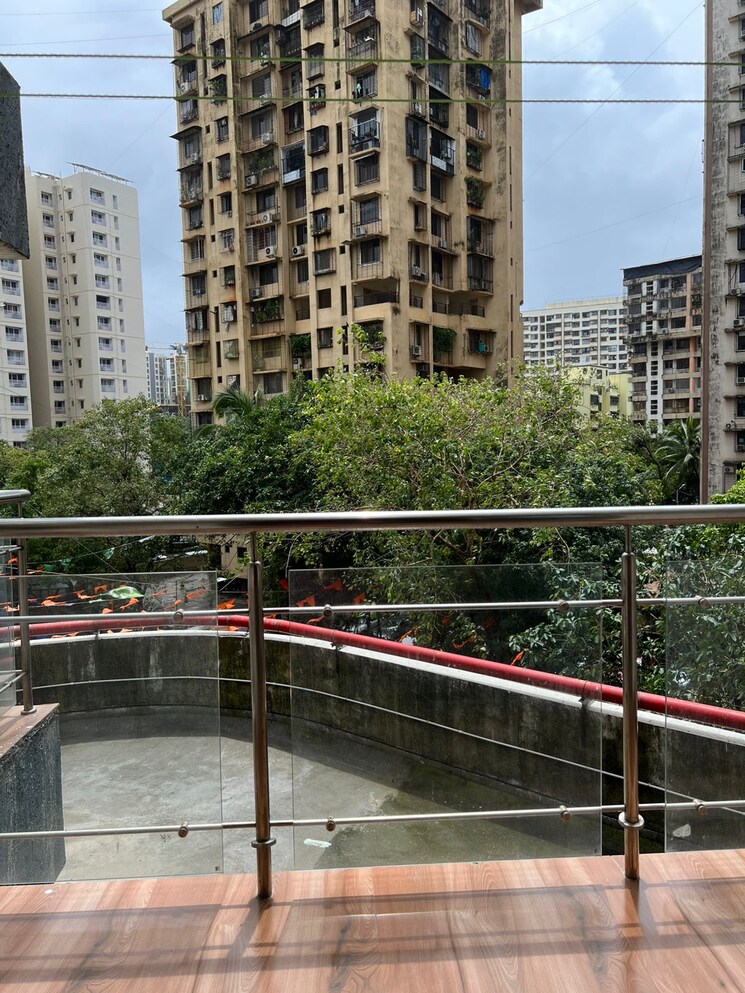 Balcony, dn nagar Pg For Girls In Dn Nagar 9542582