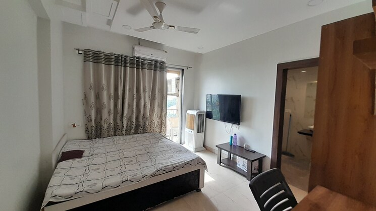 Bedroom, godrej-connaught-one 3 Bedroom 2282 Sq.Ft. Apartment In Connaught Place Delhi 9542591