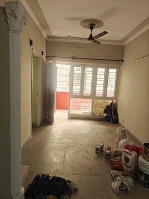 Living Room in 2 BHK Apartment at Patparganj – for Rent