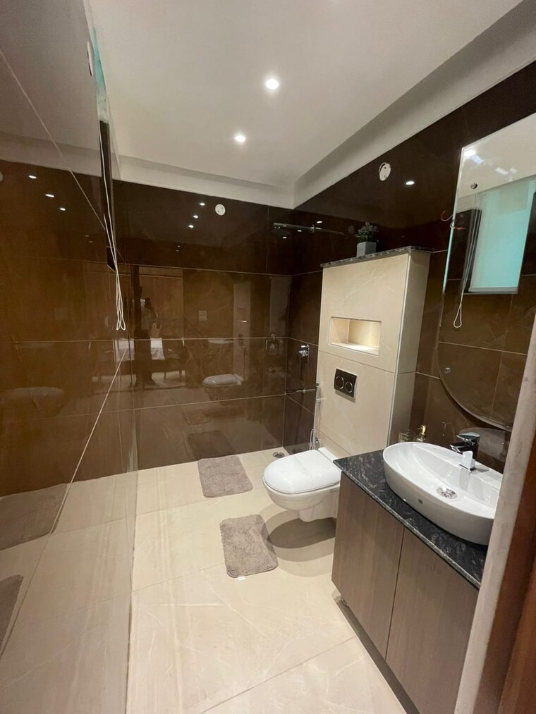 Attached Bathroom, sector 20 3 Bedroom 1870 Sq.Ft. Apartment In Sector 20 Panchkula 9542639