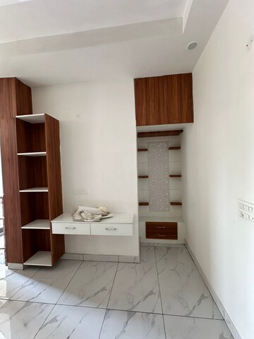 Room in 3 BHK Apartment at SBP City Of Dreams Zirakpur, High Ground – for Rent