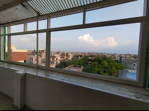 Swimming Pool in 3 BHK Builder Floor at Anangpur – for Sale