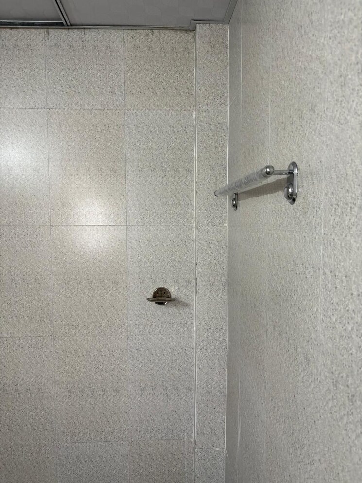 Bathroom, sector 19b dwarka 3 Bedroom 1800 Sq.Ft. Apartment In Sector 19b Dwarka Delhi 9542731