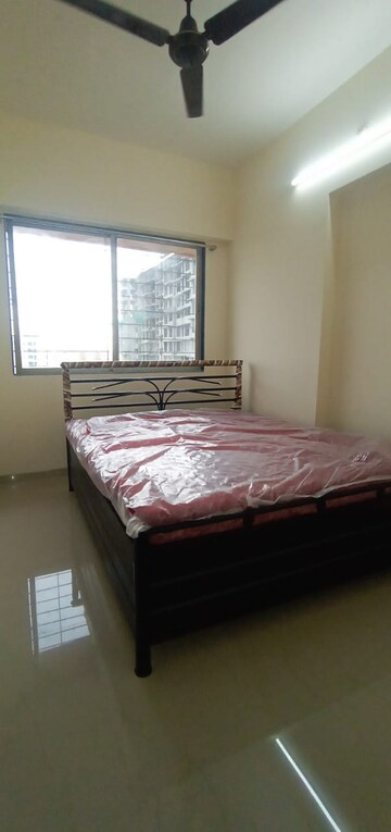Bedroom in 1 BHK Apartment at Chembur – for Rent