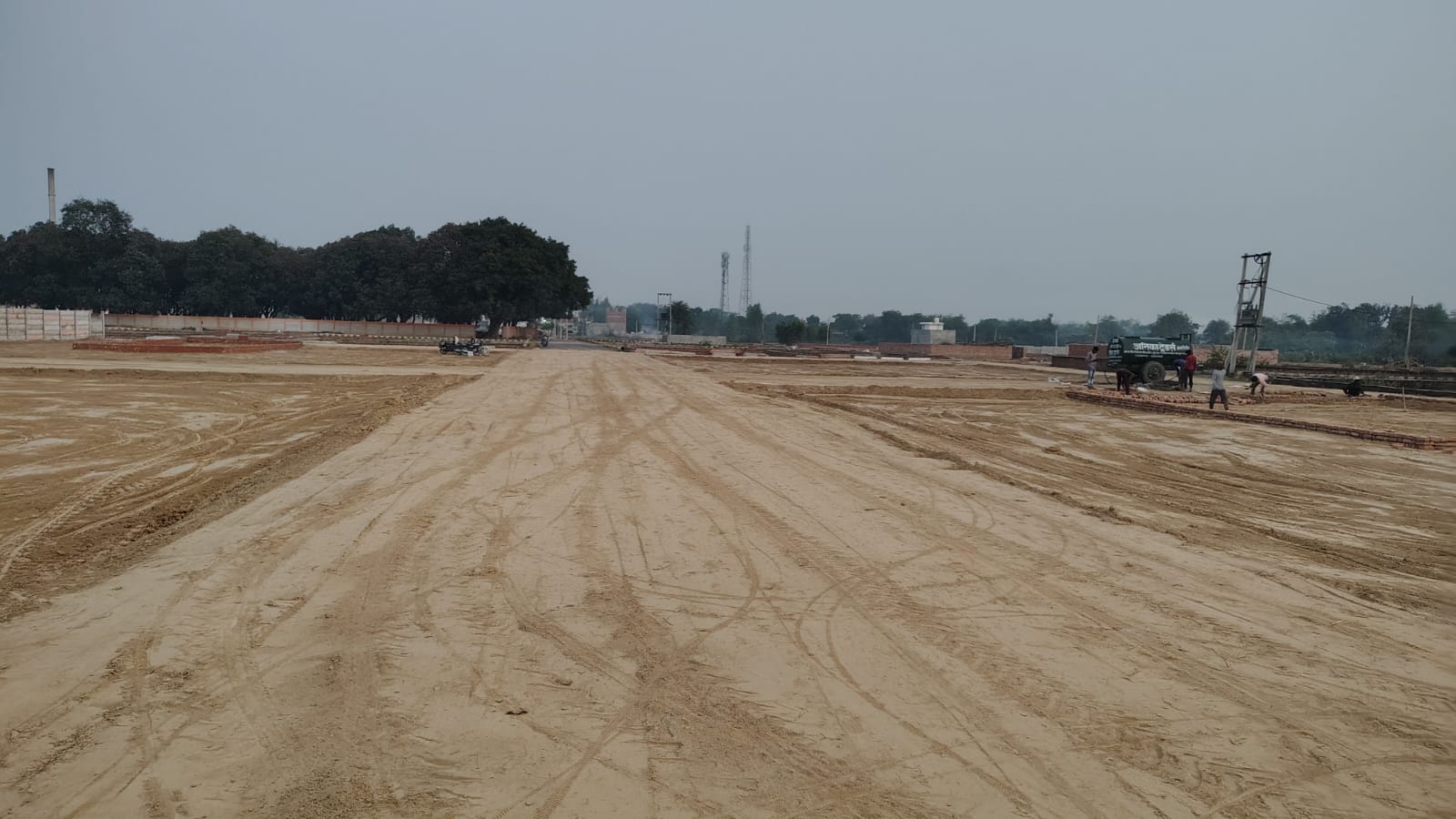 Plot For Sale in Mohanlalganj