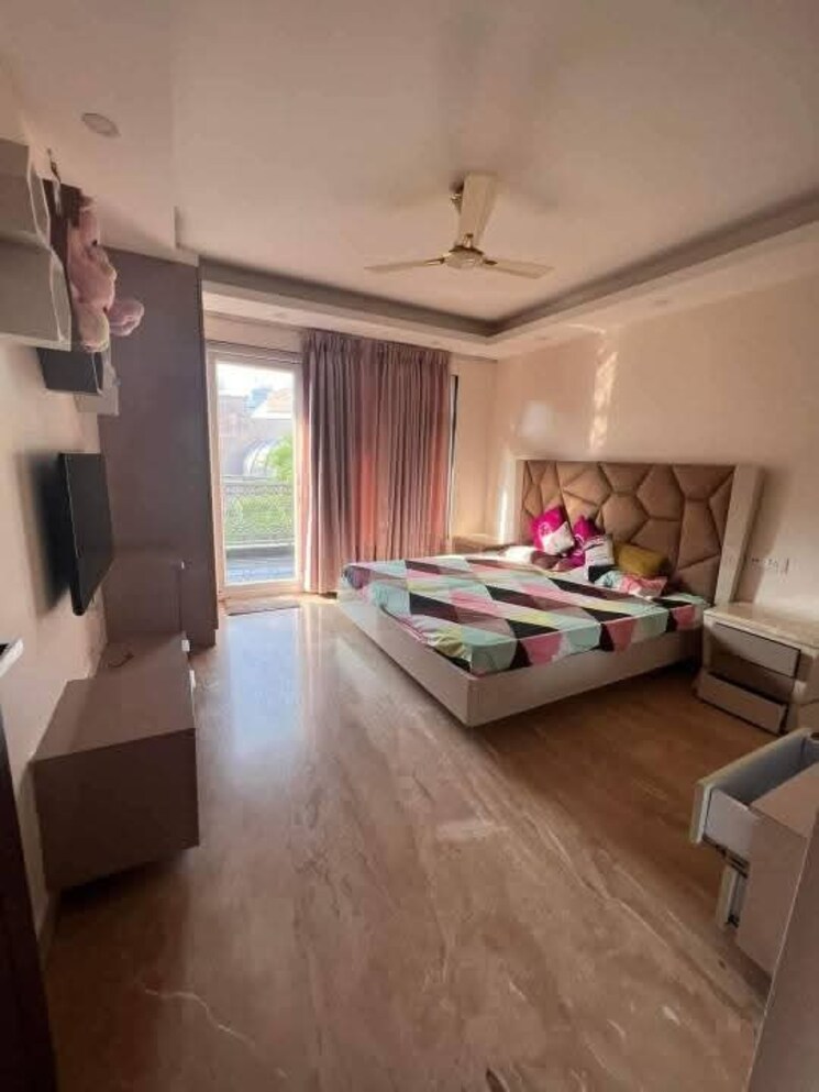 Bedroom, freedom fighters enclave 2 Bedroom 1050 Sq.Ft. Apartment In Freedom Fighters Enclave Delhi 9542800