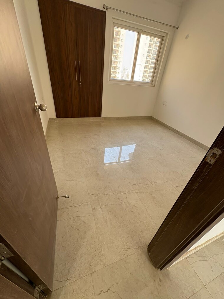 Room, urbtech-xaviers 3 Bedroom 1400 Sq.Ft. Apartment In Sector 168 Noida 9542830