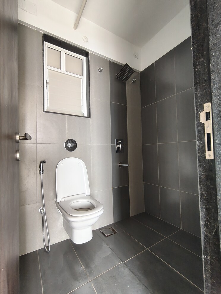 Bathroom, yashwin-orizzonte 2 Bedroom 800 Sq.Ft. Apartment In Kharadi Pune 9542857
