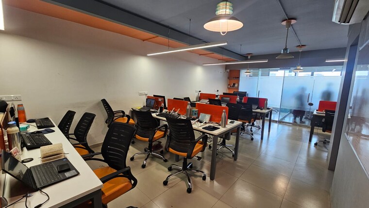 Team Area, shivalik-shilp Commercial Office Space 1022 Sq.Ft. In Sanidhya Ahmedabad 9542831