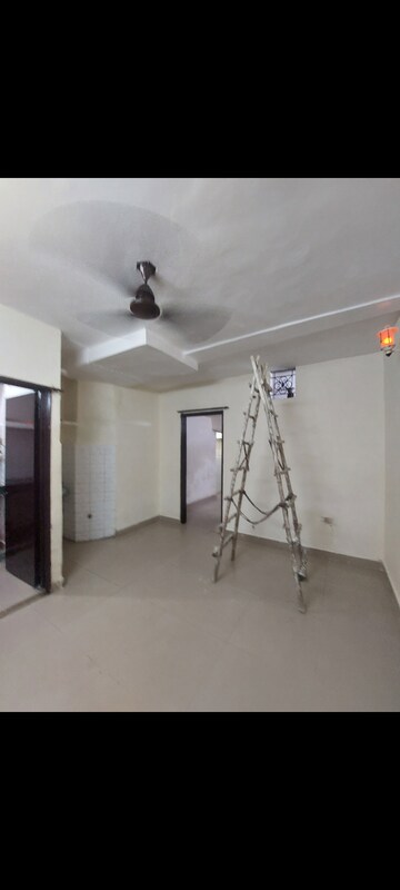 Room in 1 BHK Apartment at Aadharshila Apartment, Sarita Vihar – for Rent