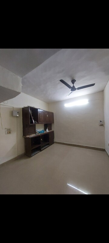1 BHK Apartment For Rent in Aadharshila Apartment, Sarita Vihar