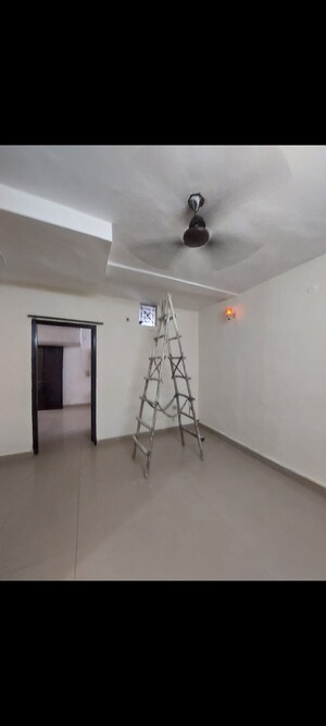 Room in 1 BHK Apartment at Aadharshila Apartment, Sarita Vihar – for Rent