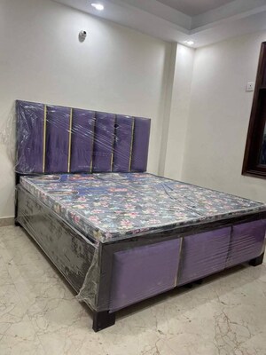 Bedroom in 1 BHK Apartment at Chattarpur – for Rent