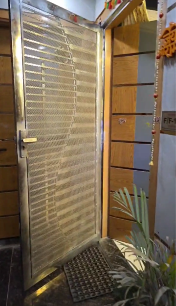 Staircase in 2 BHK Builder Floor at Uttam Nagar – for Rent