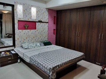 Bedroom in 3 BHK Apartment at Sterling Apartments Kalina, Santacruz East – for Rent