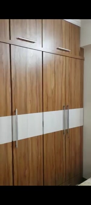 Furnished Amenities in 2 BHK Apartment at Hiranandani Meadows, Manpada – for Rent