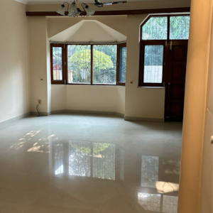 Room in 3.5 BHK Villa at The Nest Noida, Sector 31 – for Rent