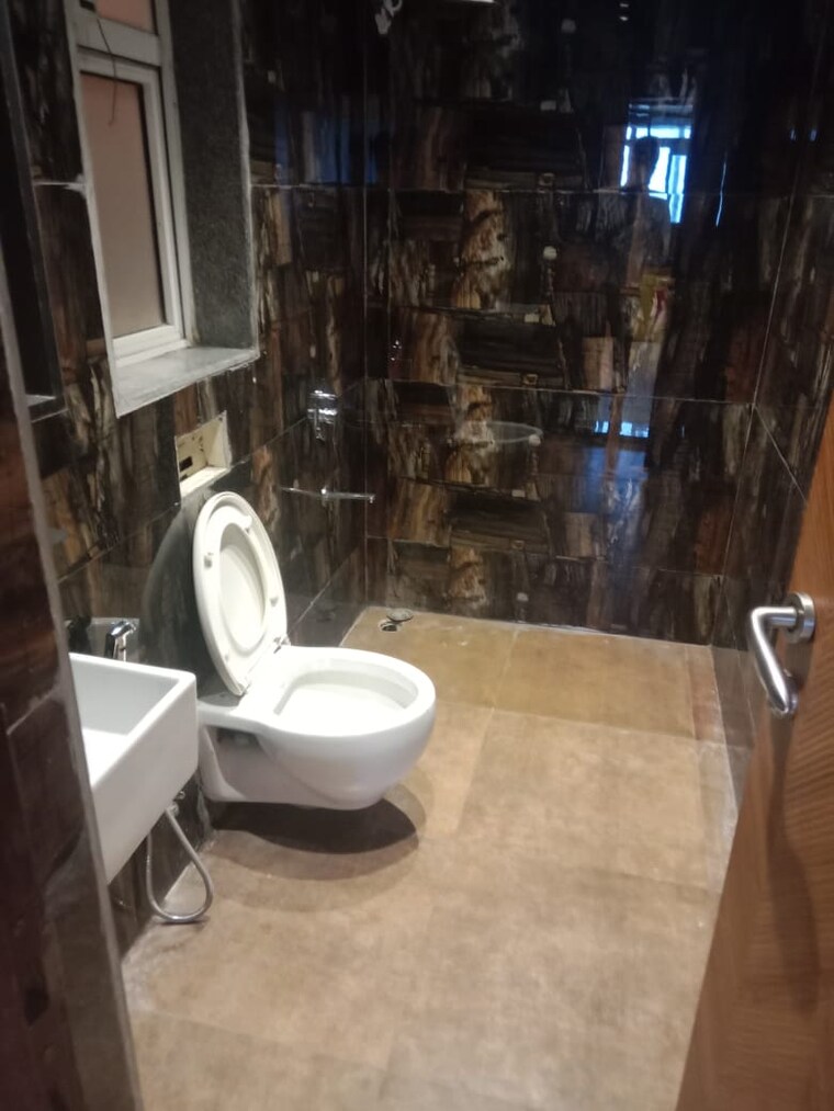 Attached Bathroom, omkar-veda-exclusive 3 Bedroom 1395 Sq.Ft. Apartment In Parel Mumbai 9542967