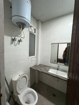 Bathroom in 1 BHK Builder Floor at Sector 31 – for Rent