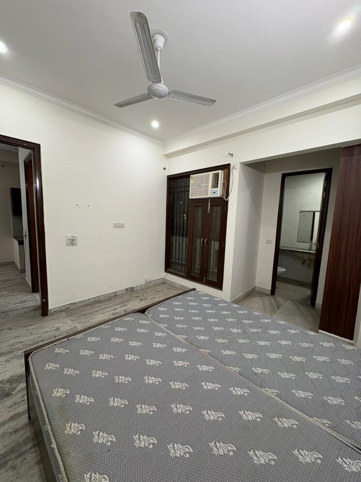 Bedroom, sector 31 1 Bedroom 720 Sq.Ft. Builder Floor In Sector 31 Gurgaon 9543002