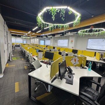 Team Area in  Office Space in IT/SEZ at Sector 74 – for Rent