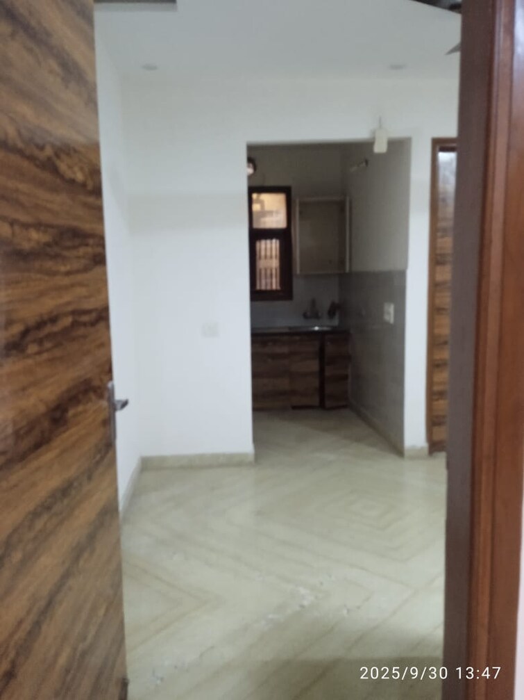 Cover Image, vikas puri 3 Bedroom 1800 Sq.Ft. Builder Floor In Vikas Puri Delhi 9543092