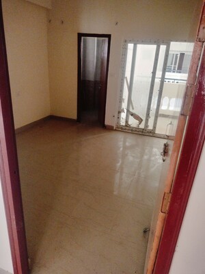 Room in 3 BHK Apartment at Lucknow Ahana Enclave, Amar Shaheed Path – for Rent