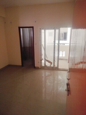 Room in 3 BHK Apartment at Lucknow Ahana Enclave, Amar Shaheed Path – for Rent