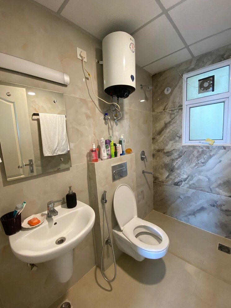 Bathroom, rishita-mulberry-heights 2 Bedroom 1329 Sq.Ft. Apartment In Sushant Golf City Lucknow 9543116