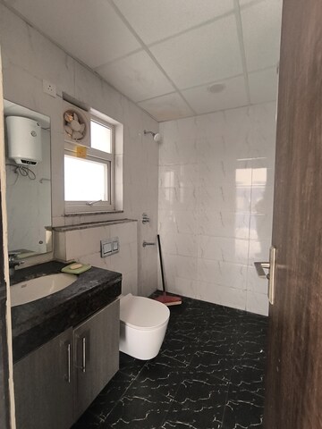 Kitchen in 3 BHK Builder Floor at BPTP Amstoria, Sector 102 – for Rent