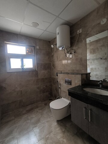 Bathroom in 3 BHK Builder Floor at BPTP Amstoria, Sector 102 – for Rent