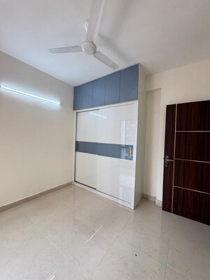 2 BHK Apartment For Rent in Signature The Millennia 3, Sector 37d