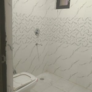 Bathroom in 2 BHK Builder Floor at Sector 22 – for Rent