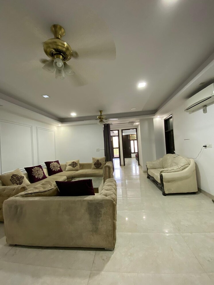 Living Room, risland-sky-mansion 3 Bedroom 1350 Sq.Ft. Builder Floor In Chattarpur Delhi 9543291