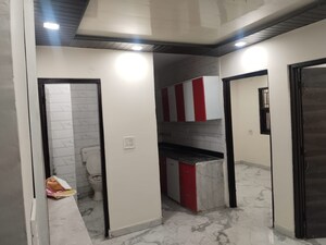 Room in 2 BHK Builder Floor at Rohini Sector 17 – for Sale