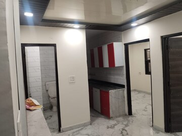 Room in 2 BHK Builder Floor at Rohini Sector 17 – for Sale