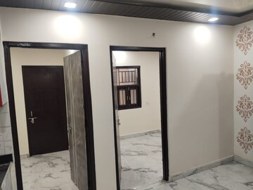 2 BHK Builder Floor For Sale in Rohini Sector 17