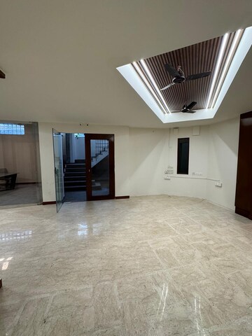 2 BHK Builder Floor For Sale in Defence Colony