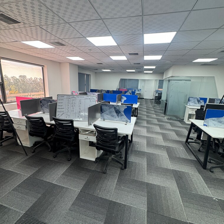 Team Area, sector 74 a Commercial Office Space in IT/SEZ 4000 Sq.Ft. In Sector 74 A Mohali 9543323