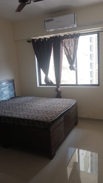 Bedroom in 1 BHK Apartment at Paradigm Zenith Pushpanjali Residency Phase III, Ghodbunder Road – for Rent